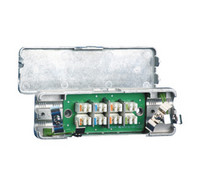 Kommunikationstechnik-Adapter
